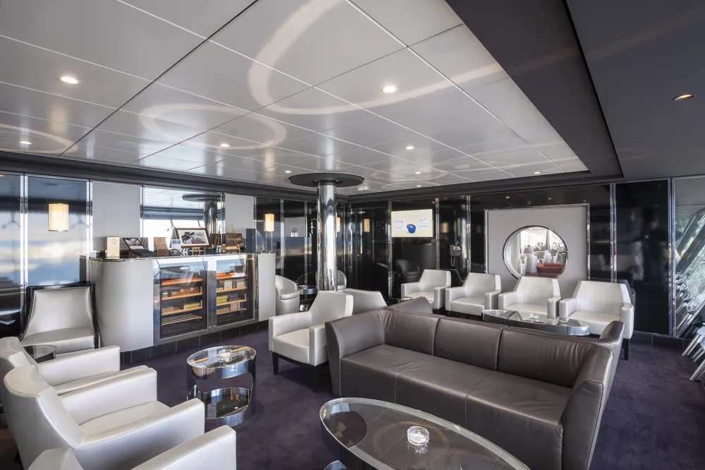 MSCベリッシマ くつろぎのラウンジ空間